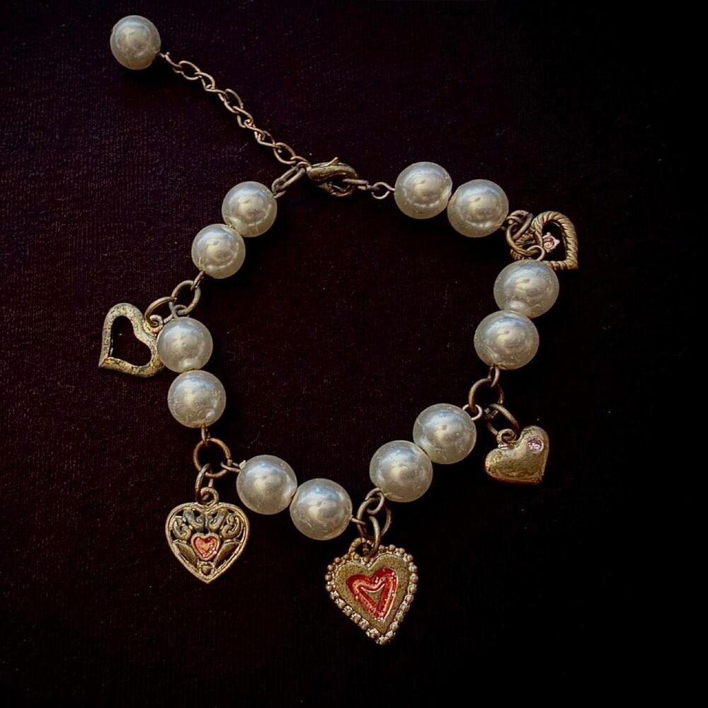 Women's Gold and Silver Jewelry